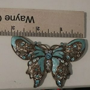 Butterfly pin
